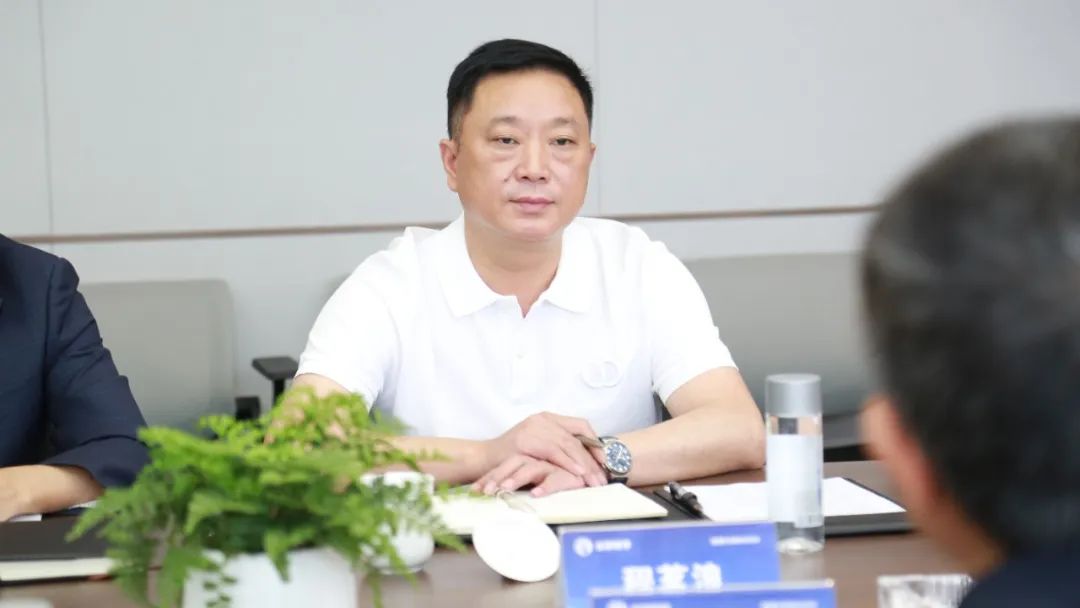 四川省建筑業(yè)協(xié)會(huì)蒞臨公司調(diào)研交流